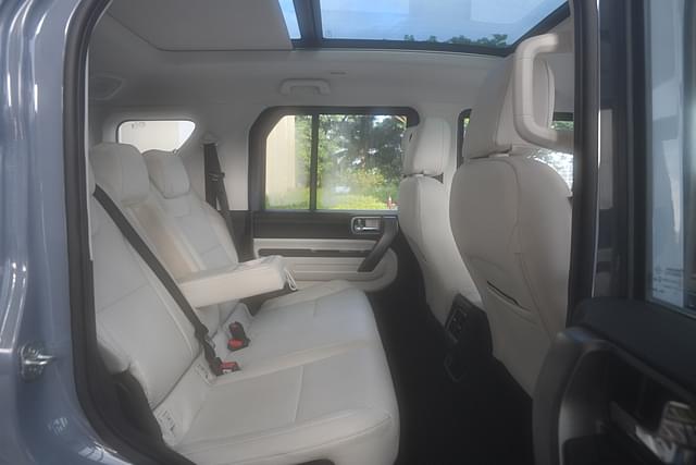 Second Row Seats Image - 1267