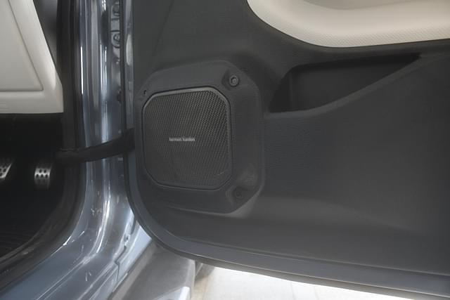 Door Controls Image - 1293