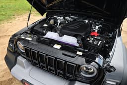 Mahindra Thar Roxx Color Black
