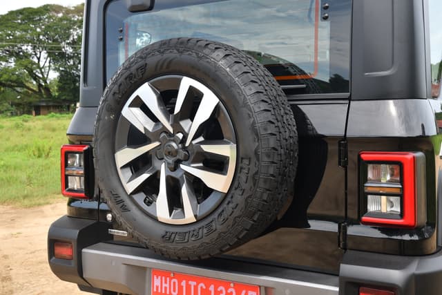 Rear View Image - 1342