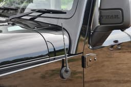 Mahindra Thar Roxx Antenna