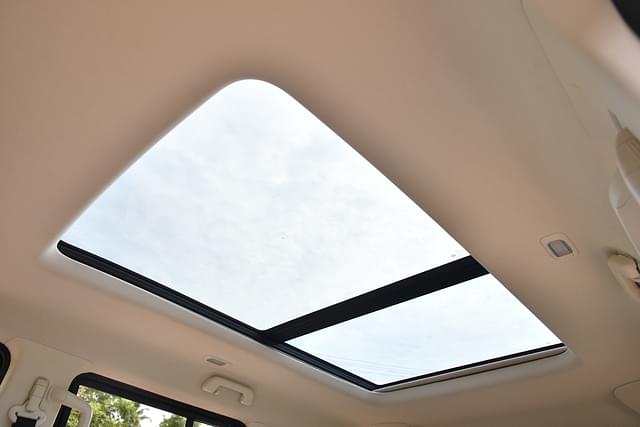 Sunroof Image - 1381