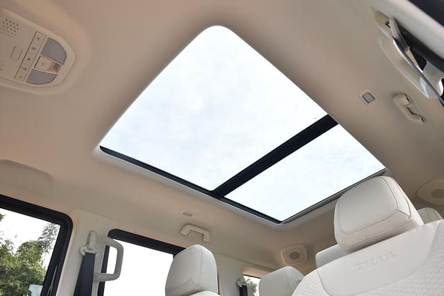 Car Roof Image - 1384