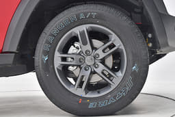 Mahindra Thar Color Red, Silver