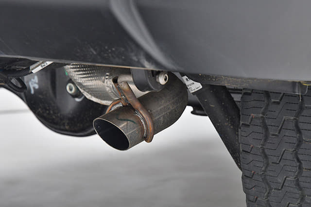 Chrome Exhaust Image - 33059