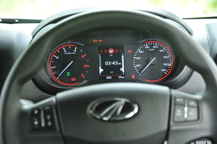 Part Digital / Part Analogue Digital Instrument Cluster