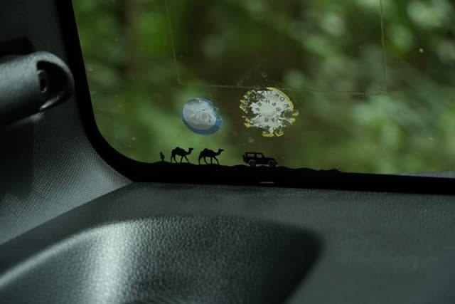 Front Windshield Image - 29041