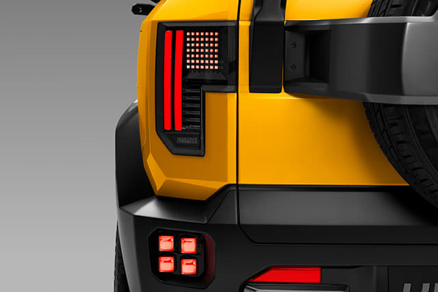 Rear Right Three Quarter Image - 31407