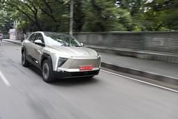 Mahindra Xev 9e Front View