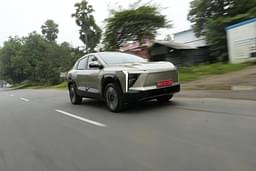 Mahindra Xev 9e Front Right Three Quarter