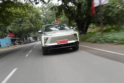 Mahindra Xev 9e Front View