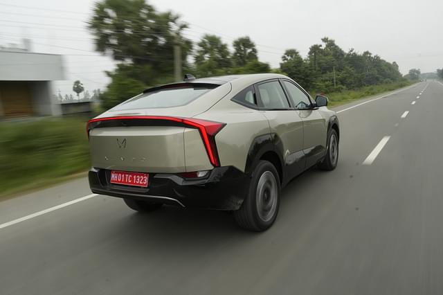 Rear View Image - 480