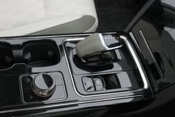 Mahindra XEV 9e Color Black