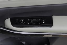 Mahindra Xev 9e Door Controls