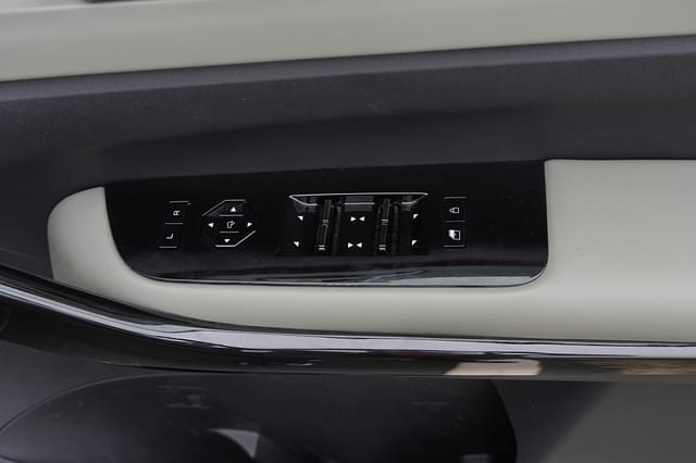 Door Controls Image - 493