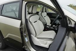Mahindra Xev 9e Front Row Seats