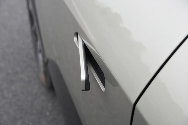 Closed Fuel Lid Image - 508