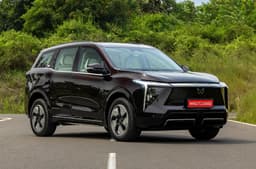Mahindra Xev 9s Front Left Three Quarter