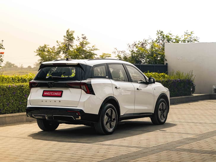 Rear Right Three Quarter