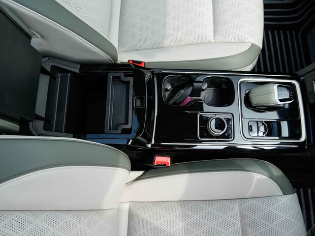 Driver Armrest Storage Image - 30539