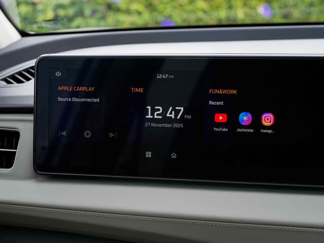 Infotainment System Image - 30541