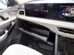 Mahindra Xev 9s Glove Box