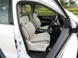 Mahindra Xev 9s Body Colored Bumpers