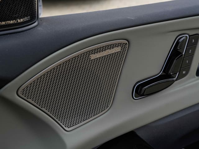 Speaker Image - 30527