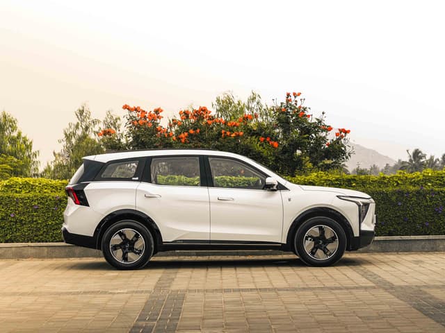 Right Side View Image - 30528