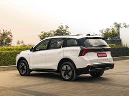 Mahindra Xev 9s Body Colored Bumpers