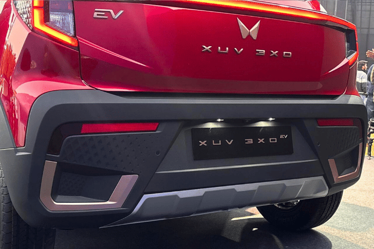 Mahindra Xuv 3xo Ev Rear View Mahindra Xuv 3xo Ev Rear View