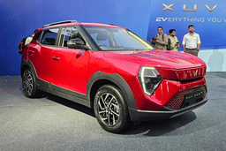 Mahindra Xuv 3xo Ev Front Left Three Quarter
