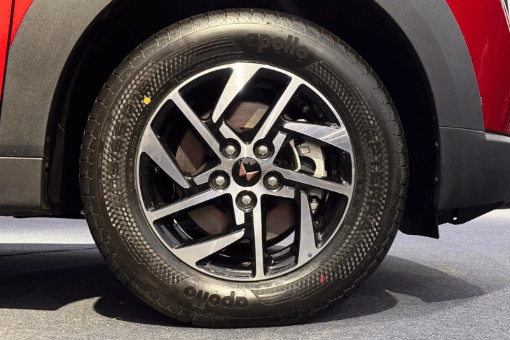 Mahindra Xuv 3xo Ev Alloy Wheels