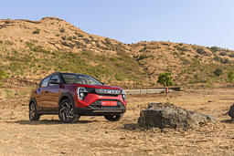Mahindra Xuv 3xo Front Left Three Quarter