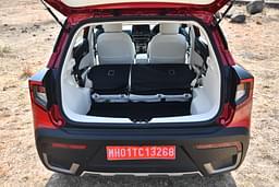 Mahindra Xuv 3xo Front Row Seats
