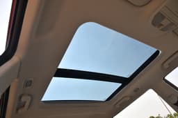 Mahindra XUV 3XO Sunroof