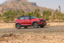 Mahindra XUV 3XO Right Side View