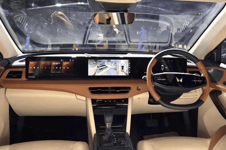 Mahindra Xuv 7xo Dashboard