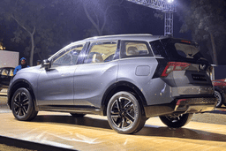 Mahindra Xuv 7xo Rear Left Three Quarter