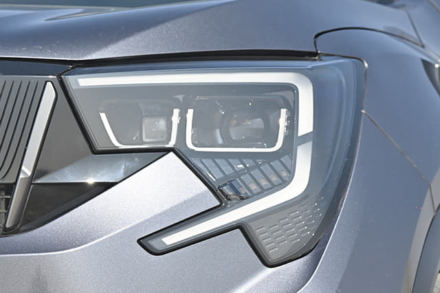 Headlight Image - 31757