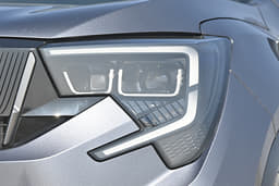 Mahindra Xuv 7xo Headlight