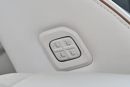 Mahindra Xuv 7xo Door Controls