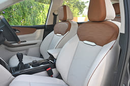 Mahindra Xuv 7xo Front Row Seats
