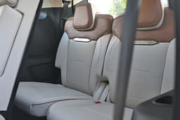 Mahindra Xuv 7xo Second Row Seats