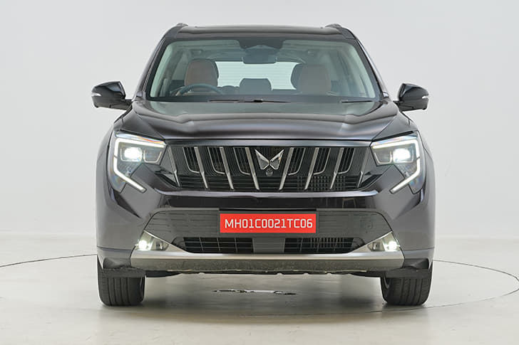 Mahindra XUV 7XO Images