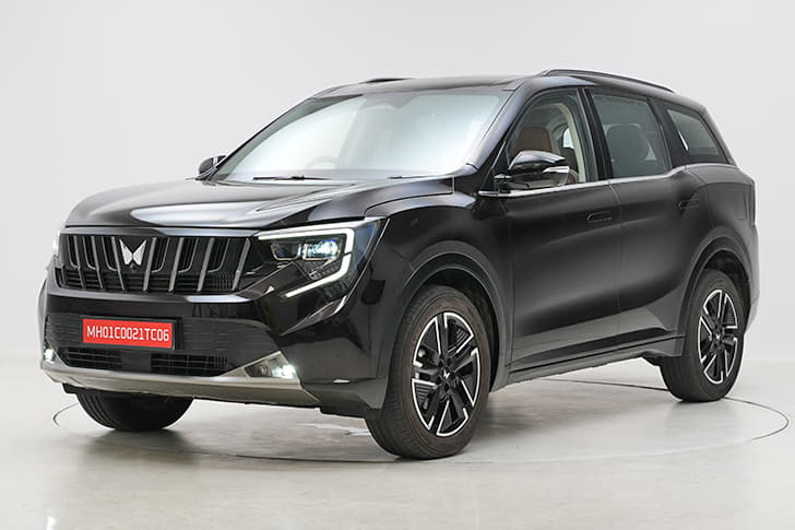 Mahindra XUV 7XO