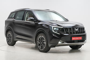 Mahindra XUV 7XO