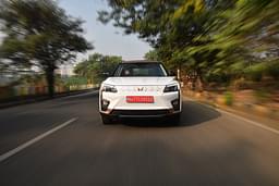 Mahindra Xuv400 Front Right Three Quarter
