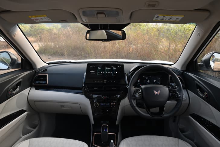 Mahindra Xuv400 Dashboard