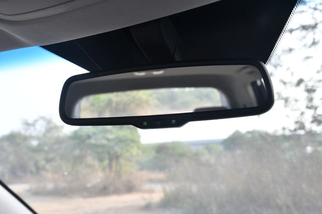 Front Windshield Image - 13779
